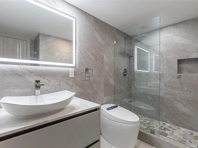 2401 S Ocean Dr #Penthouse A4 — Photo 25