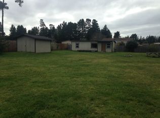 435 Tiara St, Lakeside, OR 97449