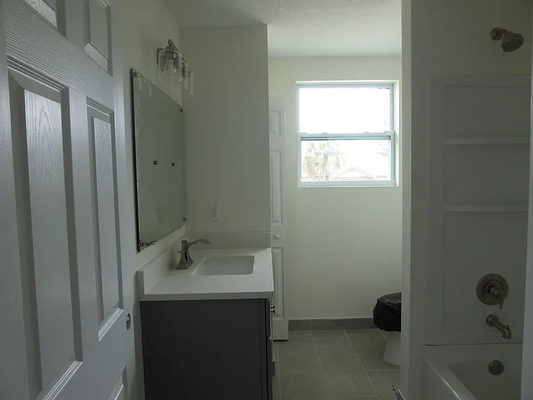 219 S Grandview Ave — Photo 18