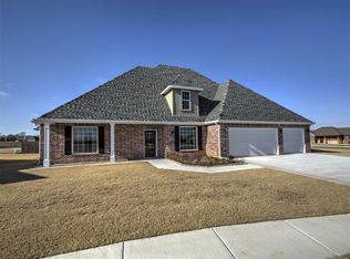 5883 Ohio Ct, Bartlesville, OK 74006