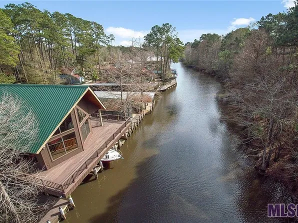 31556 River Pines Dr, Springfield, LA 70462