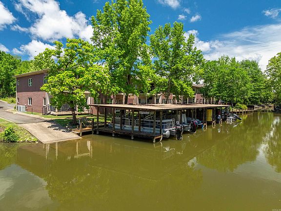 2nd image of 1133 Airport Rd APT A3