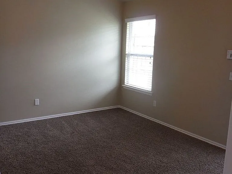 Moore Single Story Duplex — Photo 3