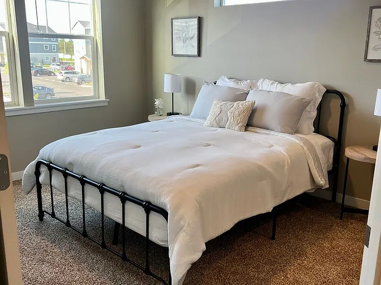 Eagle Pointe Apartments- Resort-Style Living in Albany — Photo 59