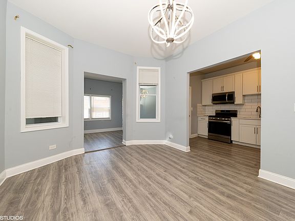 3rd image of 6620 S Woodlawn Ave