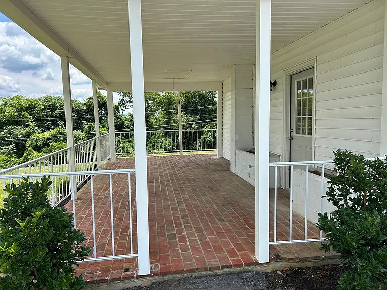 29396 Lanier Dr — Photo 4