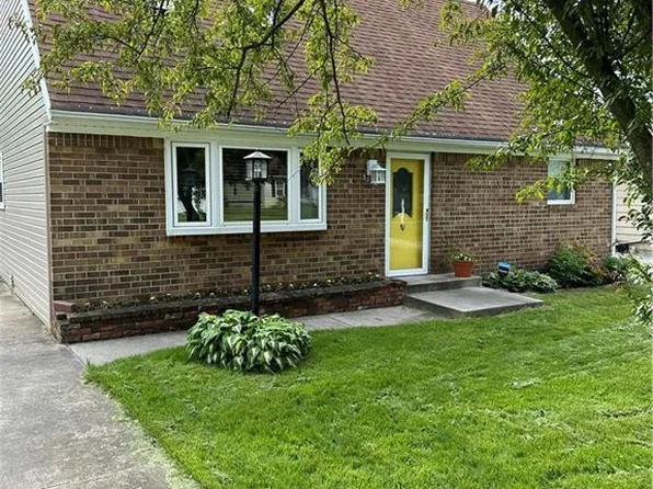 5858 Semoff Dr, Toledo, OH 43613