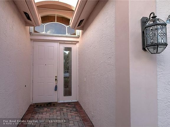2nd image of 7255 Morocca Lake Dr