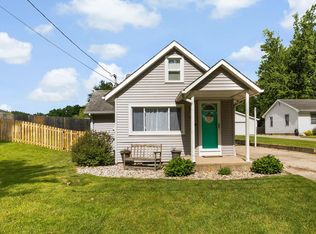 313 N Chestnut St, Osceola, IN 46561