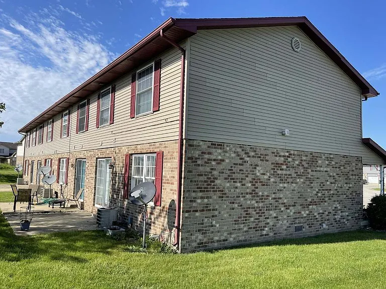 1241 James Ct #3 — Photo 6