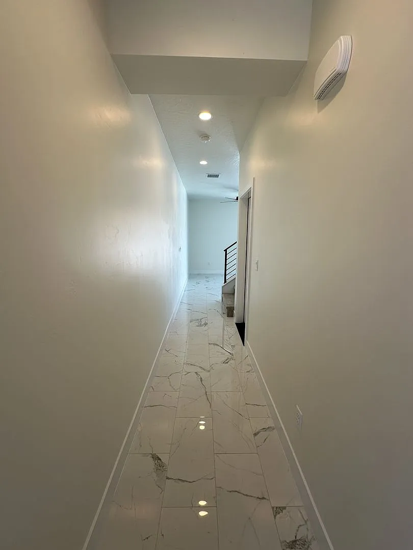 Brand New Townhome Internet Included — Photo 3