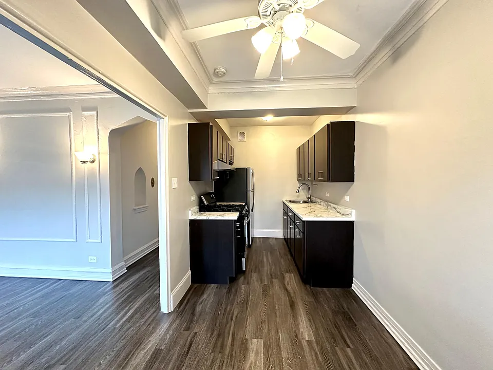 1033 W Loyola Ave #302