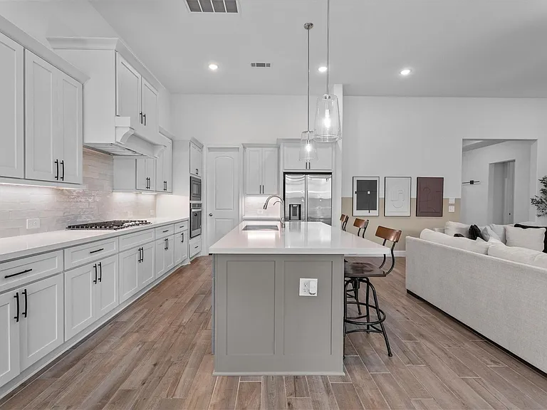 28096 Woodland Bend Way — Photo 33