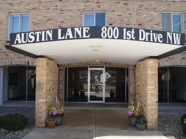 800 1st Dr NW APT 301, Austin, MN 55912