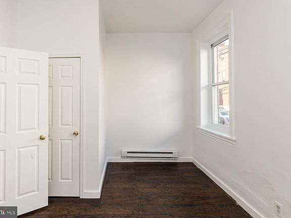 4th image of 2010 E York St APT 1F