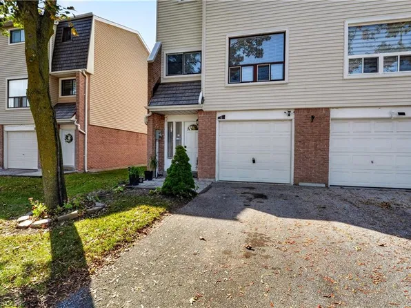 6 Ellerslie Rd, Brampton, ON L6T 4C2