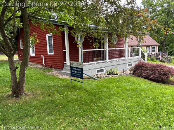 284 Evans Glen Trl, Tipton, MI 49287
