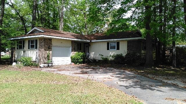 1st image of 210 Corral Dr