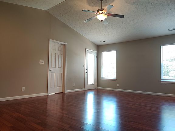 2nd image of 3204 Kildaire Dr