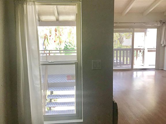 3rd image of 1345 Cabrillo Park Dr APT L6