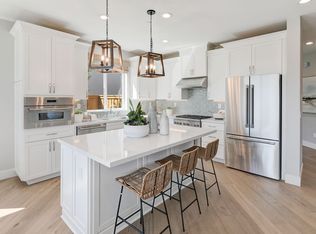 1310 Parkcrest Cir, Manteca, CA 95336