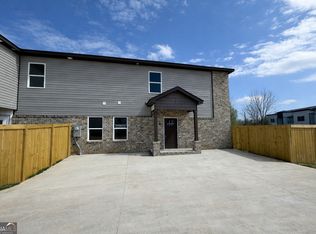 264 Beau Claire Cir, Byron, GA