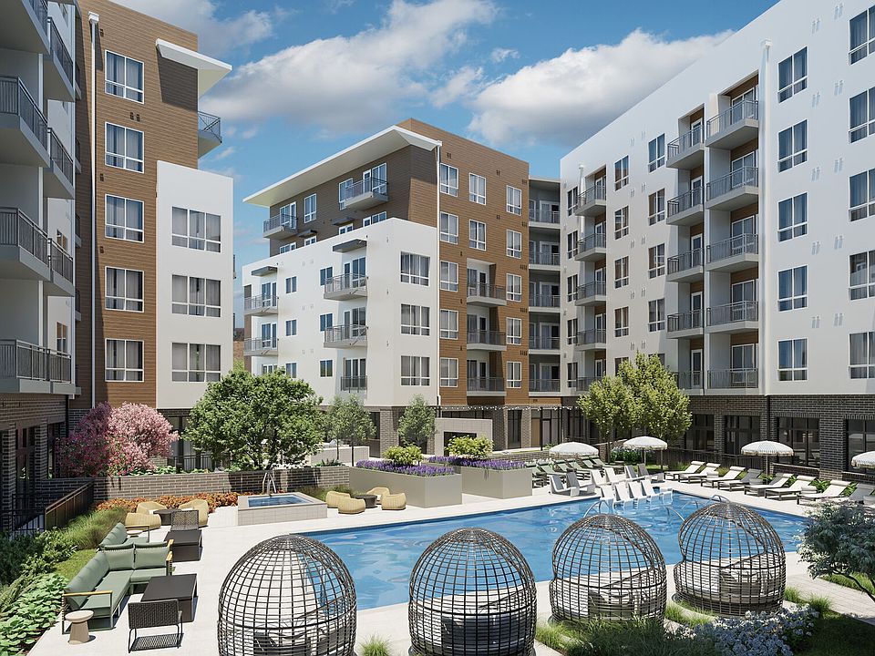 1st image of 912 2nd Ave N #524