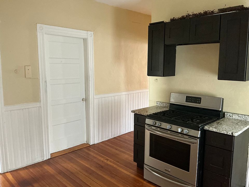 1st image of 9 Grove St #3A