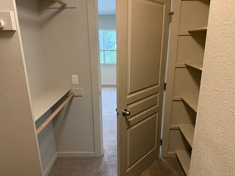 Eagle Crest Apartments — Photo 41