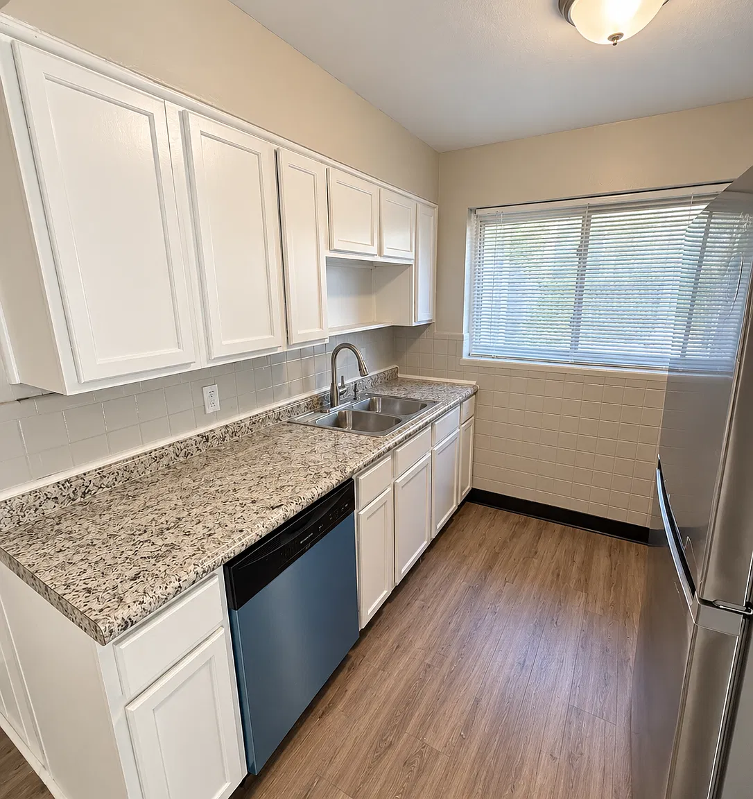 4308 Carter Ave — Photo 3