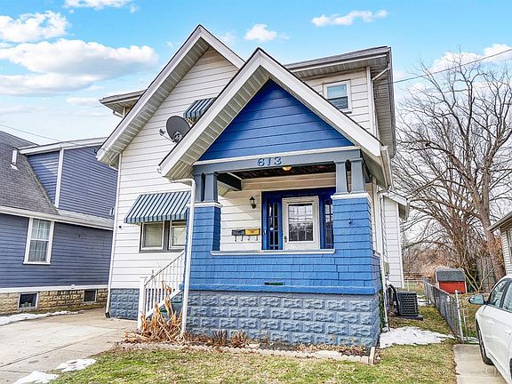 3rd image of 613 Jefferson Ave