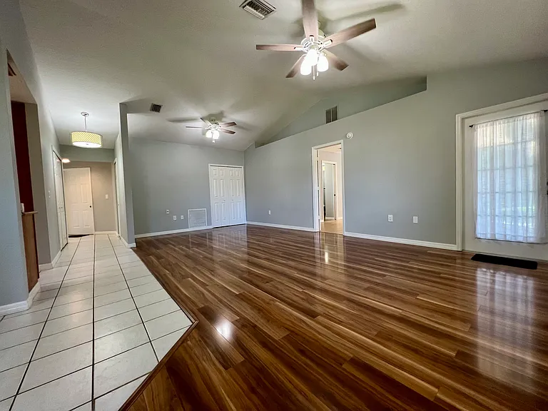731 John Carroll Ln — Photo 7