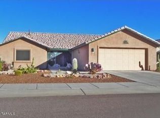 290 N Bluebird Dr, Green Valley, AZ 85614