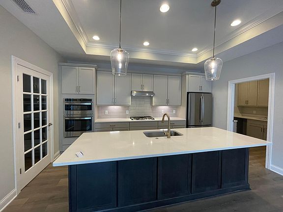 5th image of 10531 Clare Way