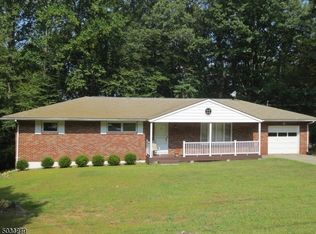 9 Springhill Rd, Randolph, NJ 07869