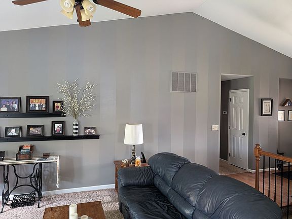 2nd image of 1114 Pinewood Dr