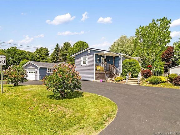 2nd image of 82 Nevers Rd