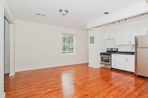 1st image of 104 Manhattan Ave