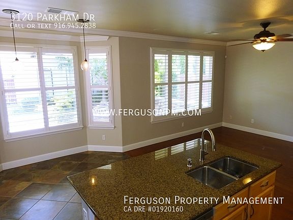 4th image of 3120 Parkham Dr