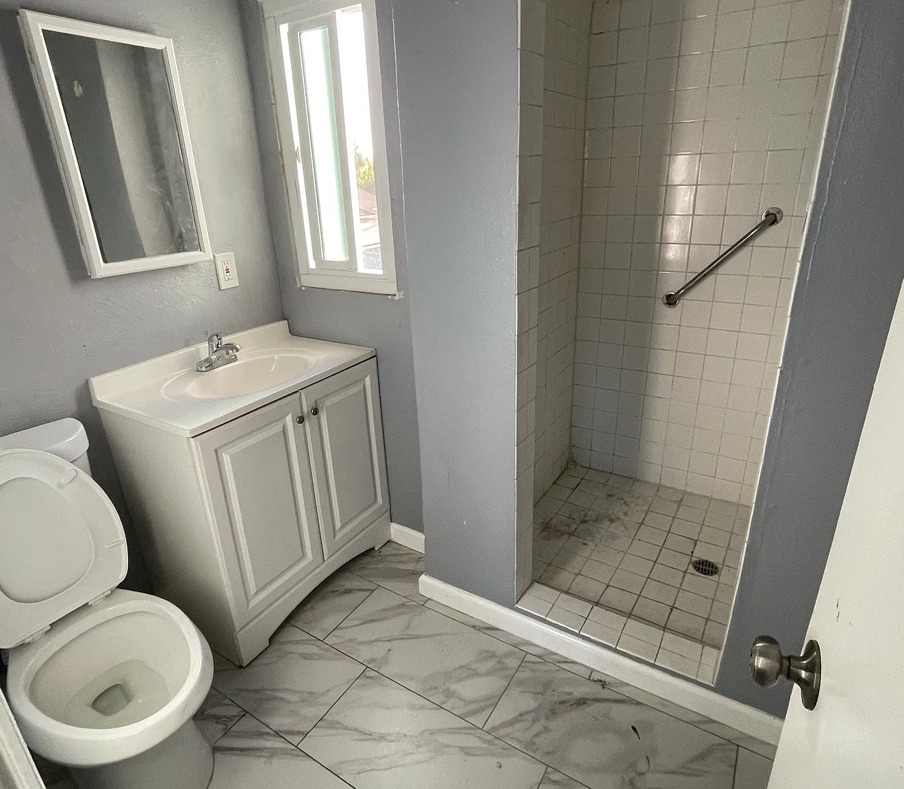 2 bed, 500 sqft, $1,815 — Photo 2