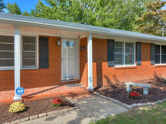 5th image of 3639 Lynnwood Dr