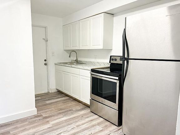 3rd image of 3100 Orange Center Blvd #41
