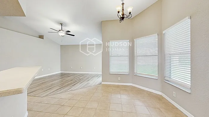 2611 Pine Valley Dr — Photo 12