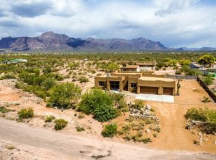2081 S Hilton Rd, Apache Junction, AZ 85219