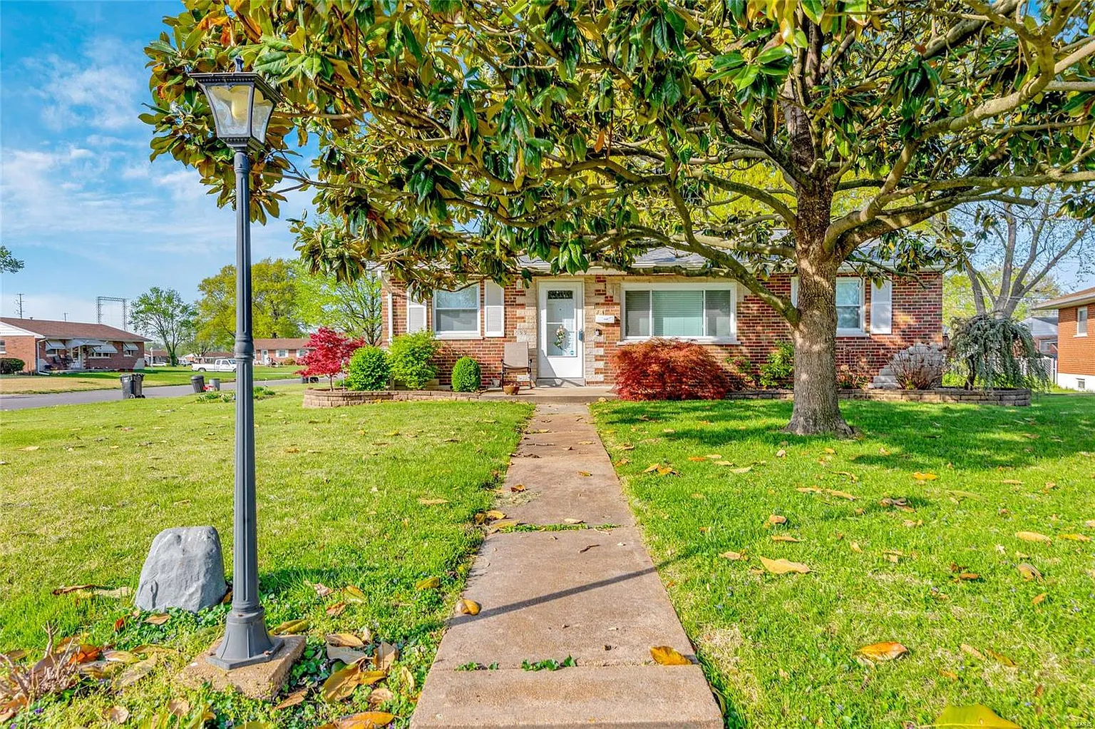 233 Hernan Dr photo 1