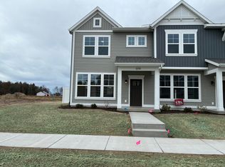 6114 Stahl Dr #16, Spring Lake, MI 49456