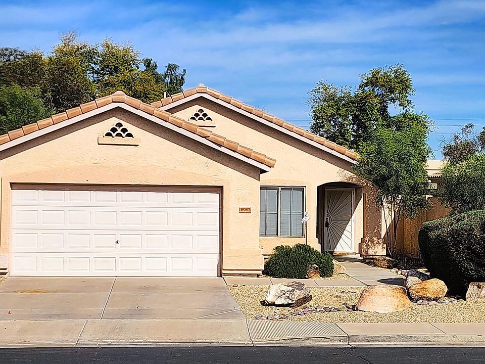 1st image of 6962 W Juniper Ave