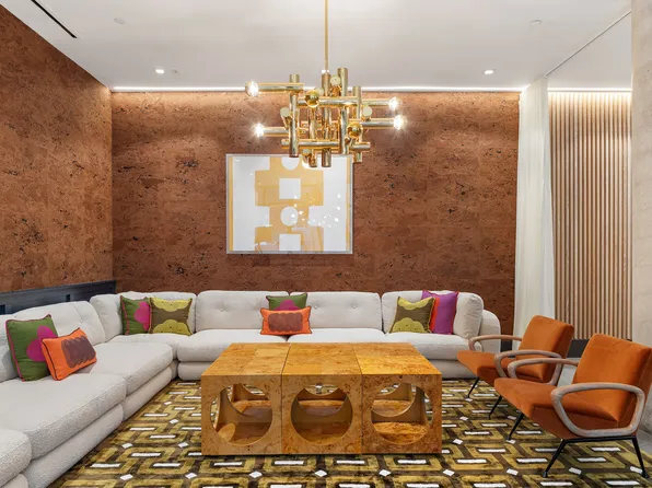 517 West 29th Street image 7 of 14