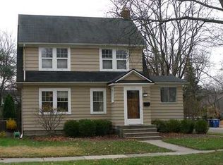 1402 Henry St, Ann Arbor, MI 48104