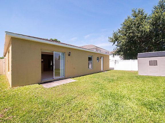 4th image of 2924 Noah Cir